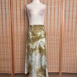Socialite green tie dye satin midi skirt with side slit size S